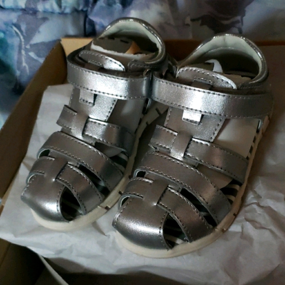 UMI Lia Silver sandals SZ. 8.5 toddler